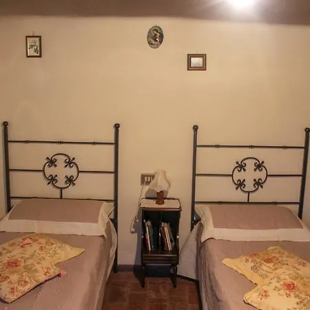 Farm stay Colle Castelfalfi