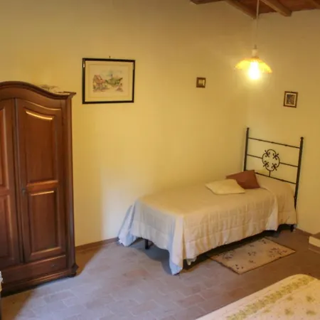 Farm stay Colle Castelfalfi